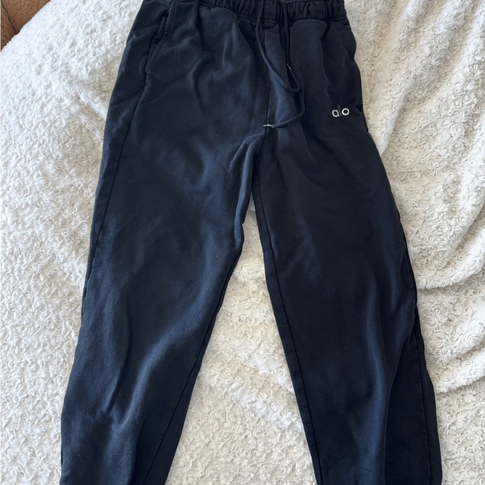 ALO Yoga Accolade black sweatpants in Medium